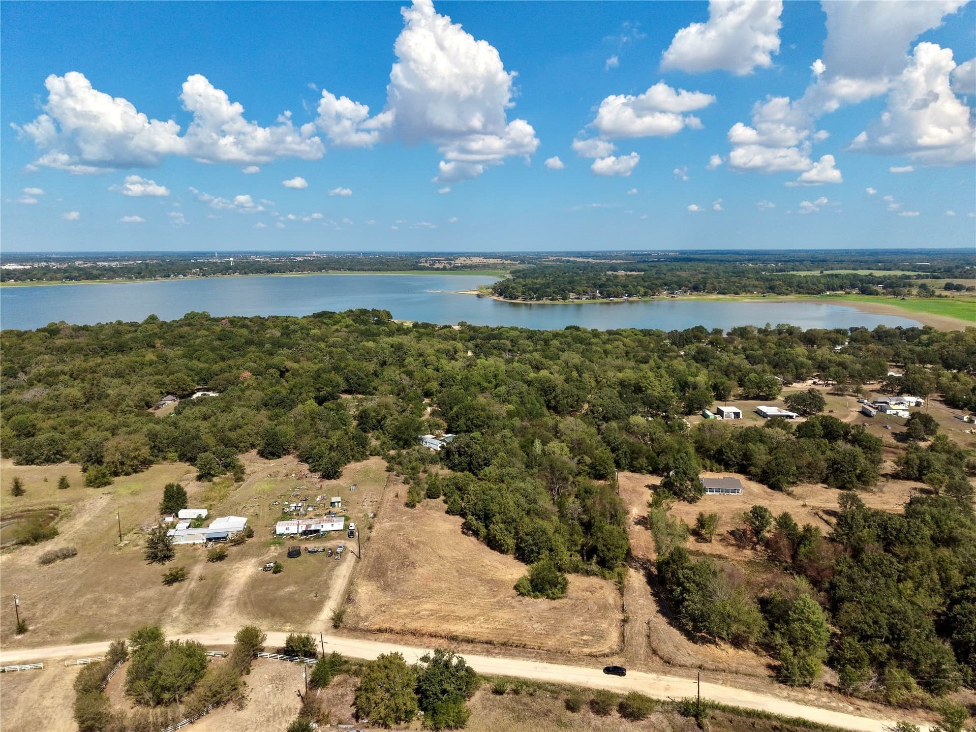 5.47 acres in Henderson County - photo 5