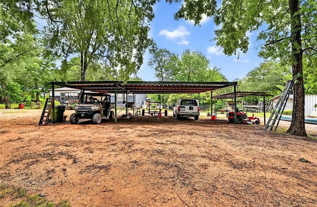 10.25 acres in Grayson County gallery image 4