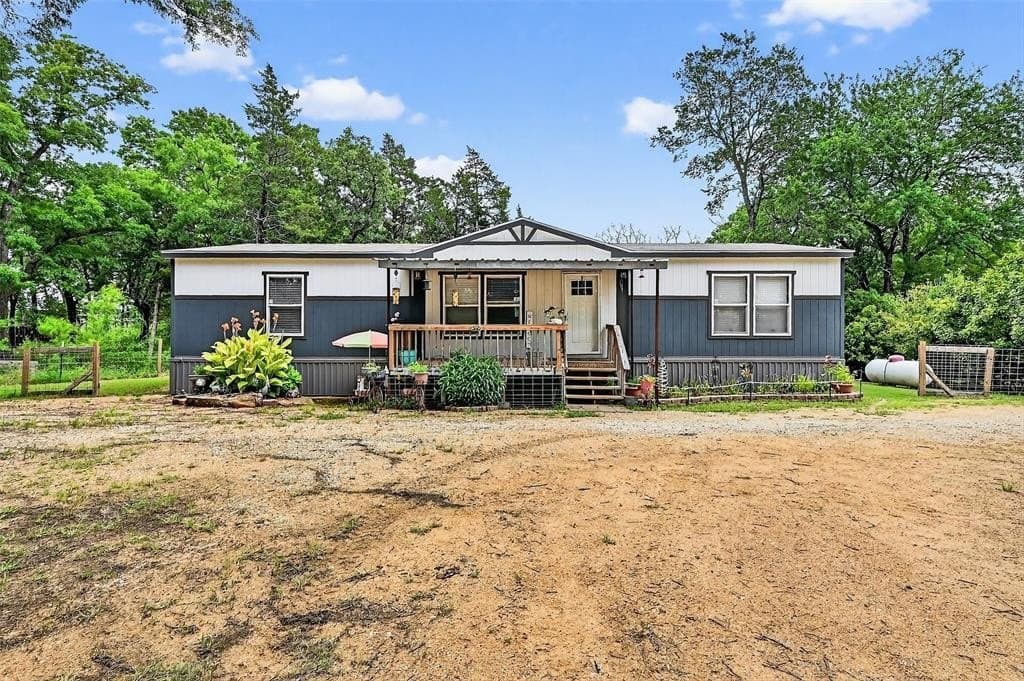 10.25 acres in Grayson County gallery image 3