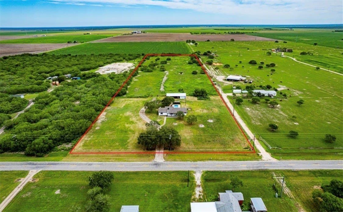 10 acres in San Patricio County - photo 35