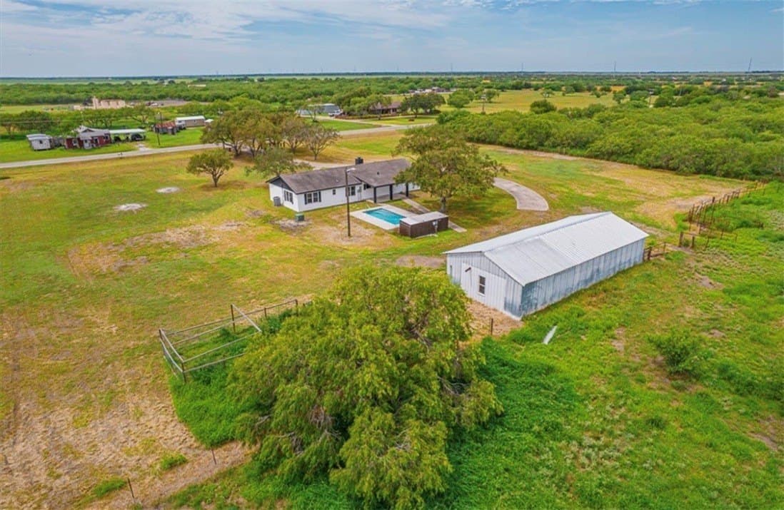 10 acres in San Patricio County - photo 39
