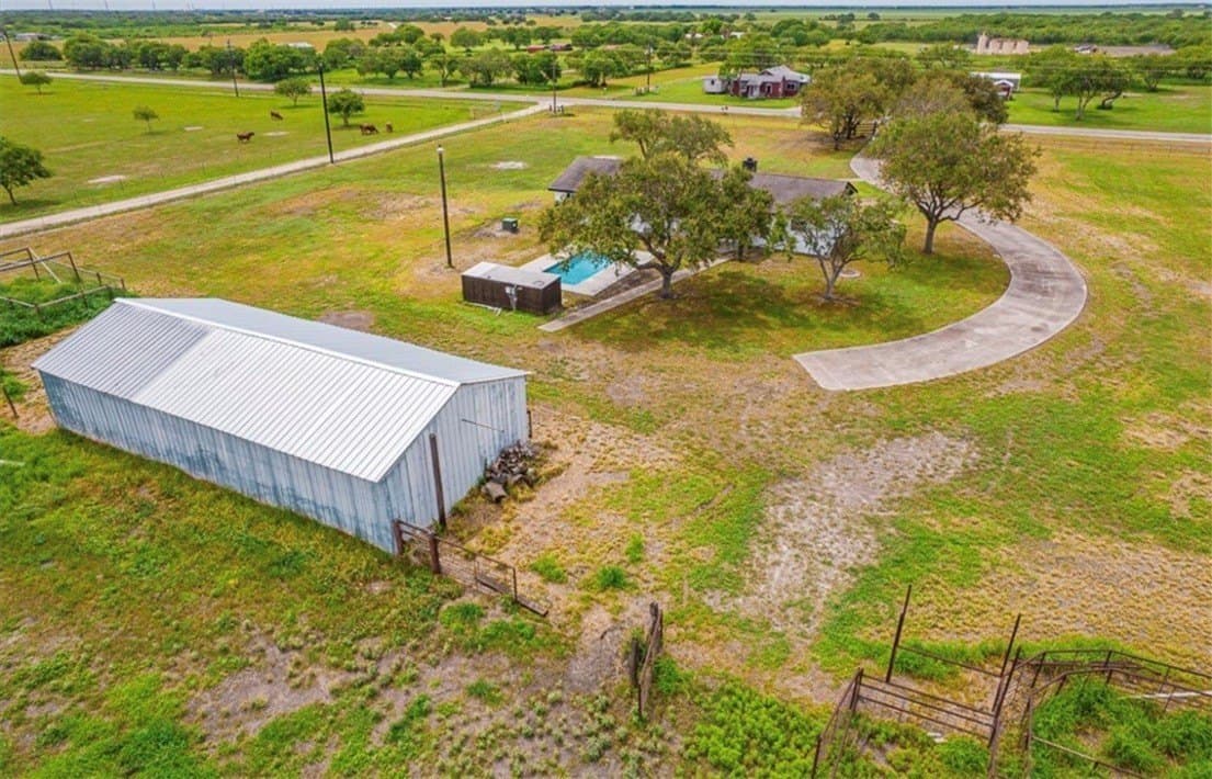 10 acres in San Patricio County - photo 40