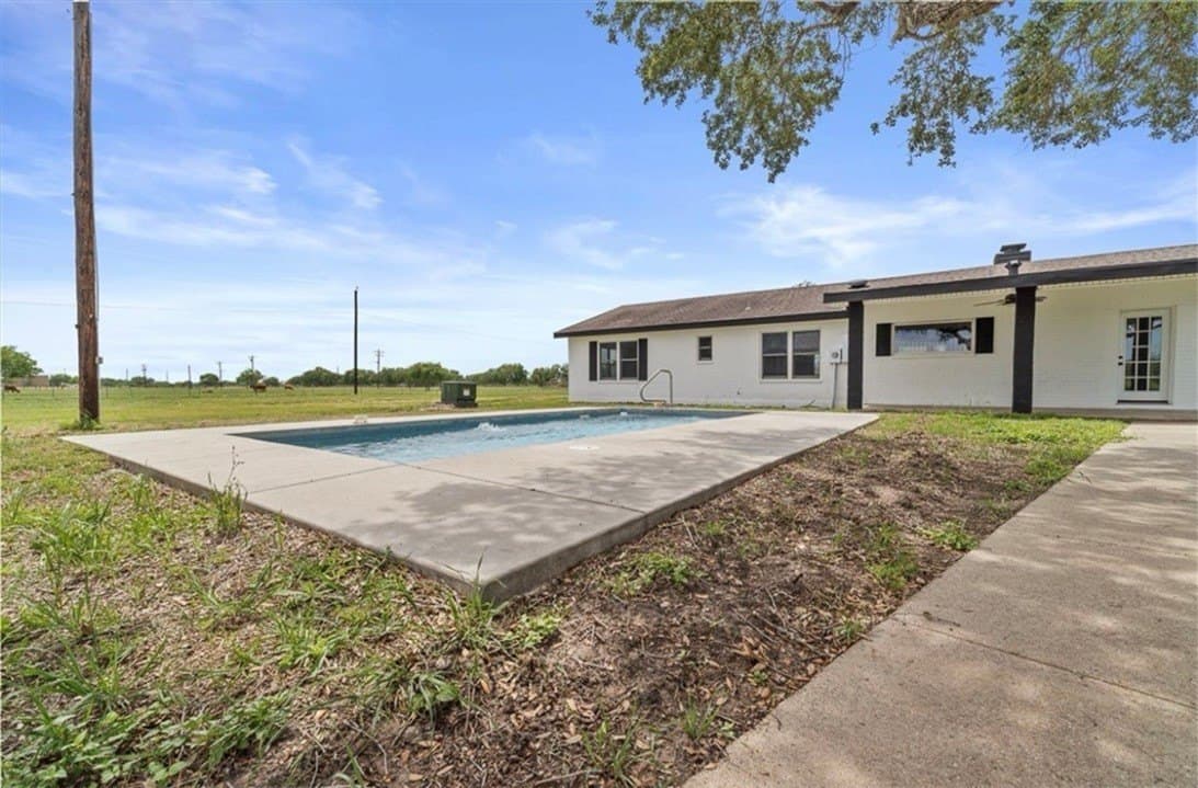 10 acres in San Patricio County - photo 31
