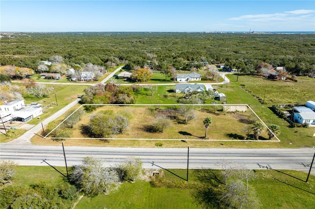 0.96 acres in San Patricio County - photo 6