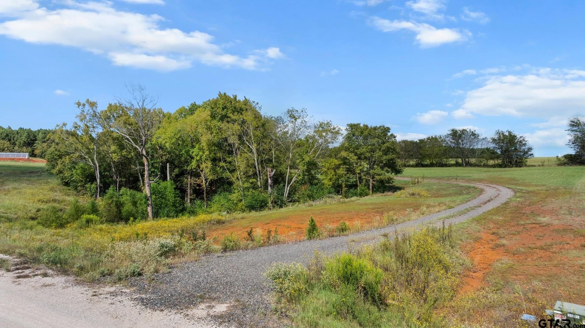 2.41 acres in Smith County gallery image 2