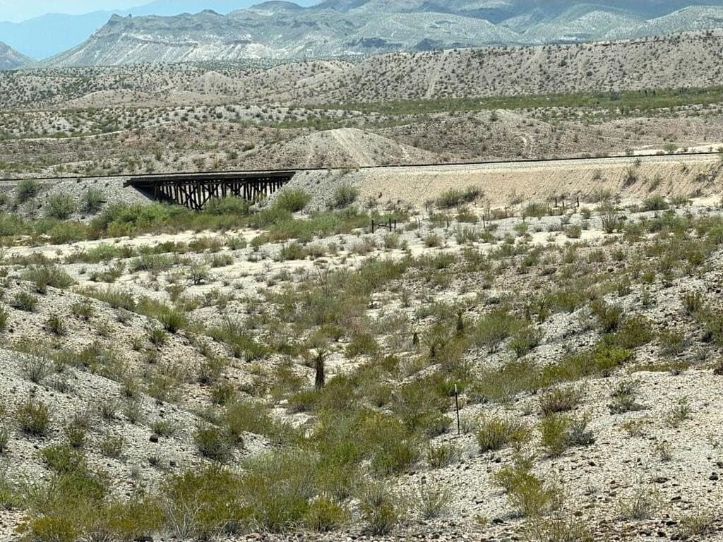 5 acres in Presidio County
