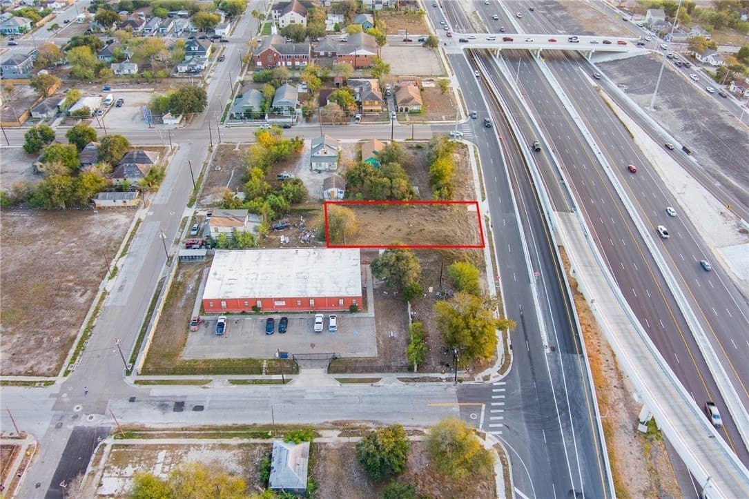 0.16 acres in Nueces County - photo 2
