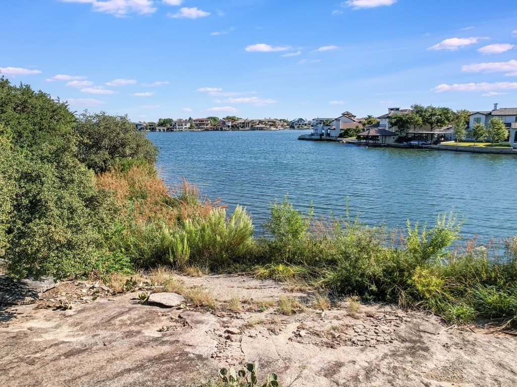 0.37 acres in Llano County gallery image 4