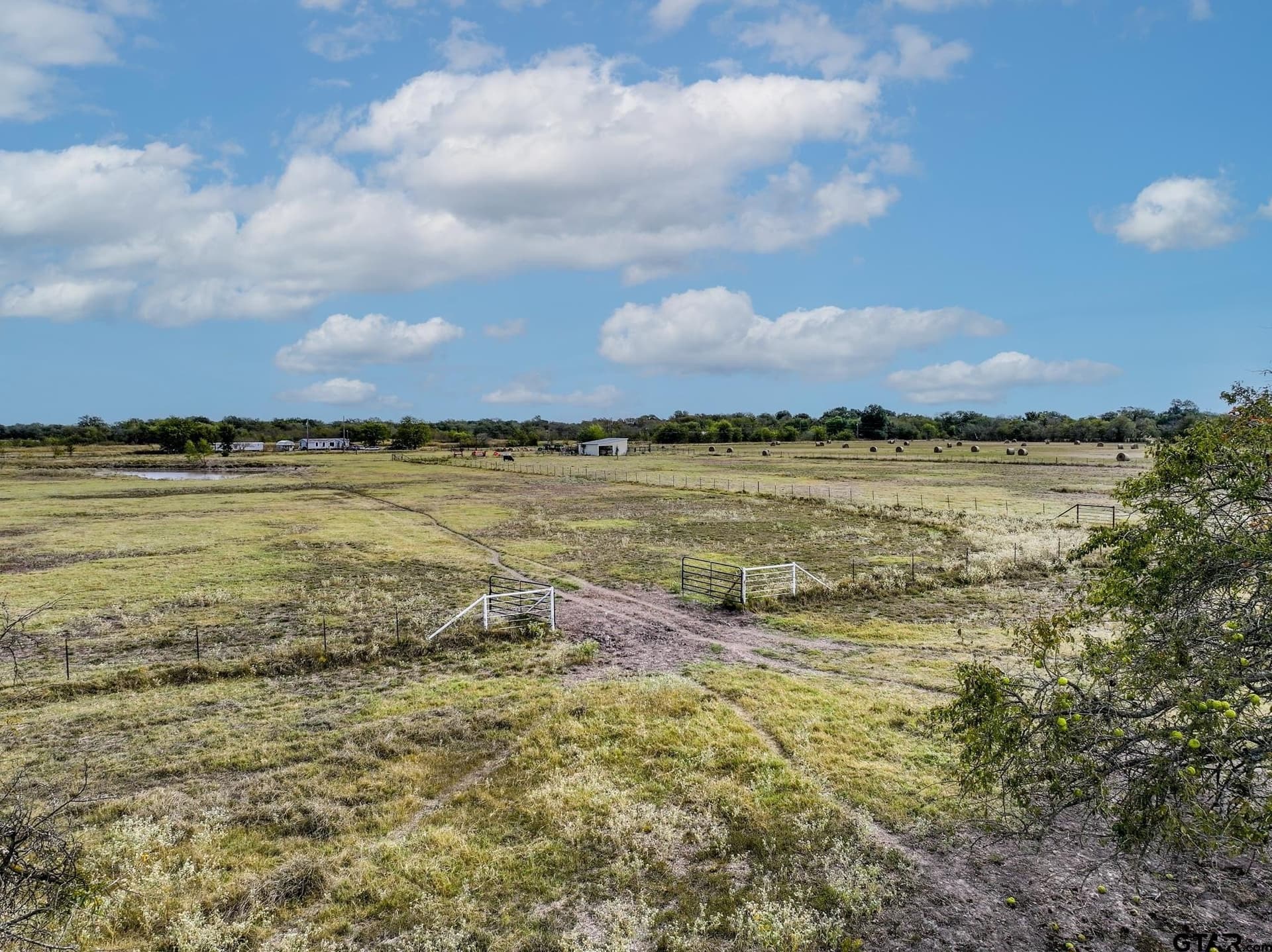 112.08 acres in Hopkins County - photo 27