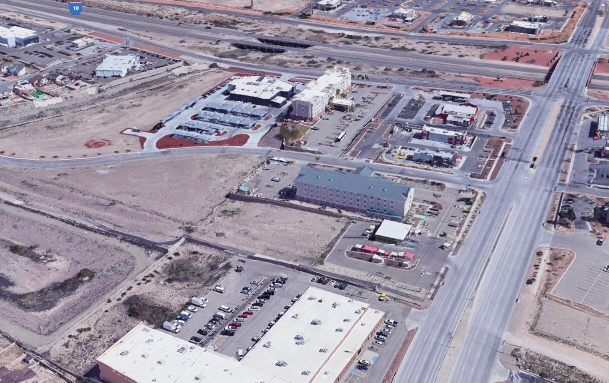 1.71 acres in El Paso County gallery image 3