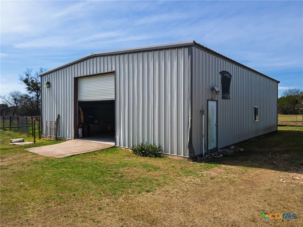 16.71 acres in Lampasas County - photo 33