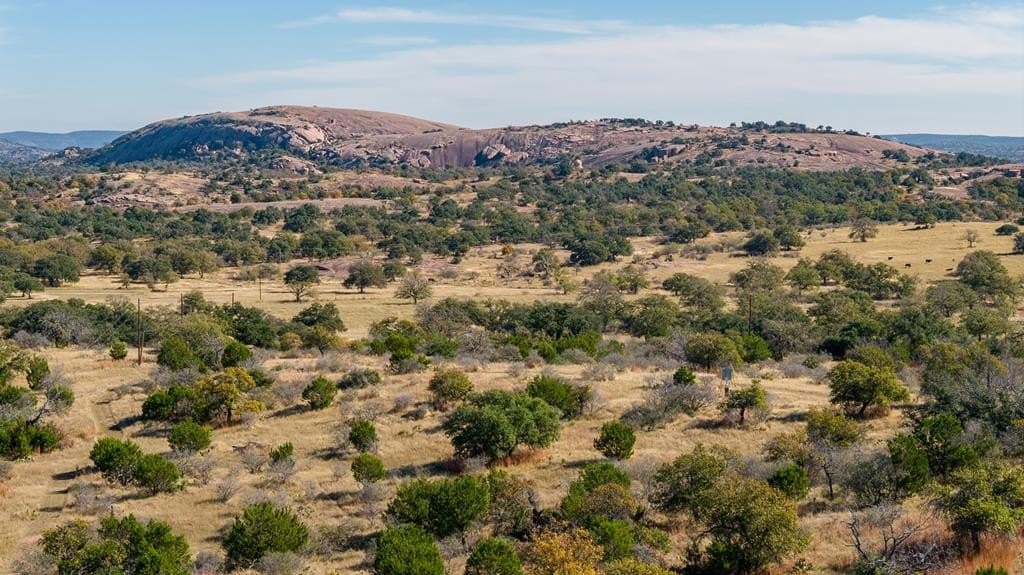 58.6 acres in Llano County