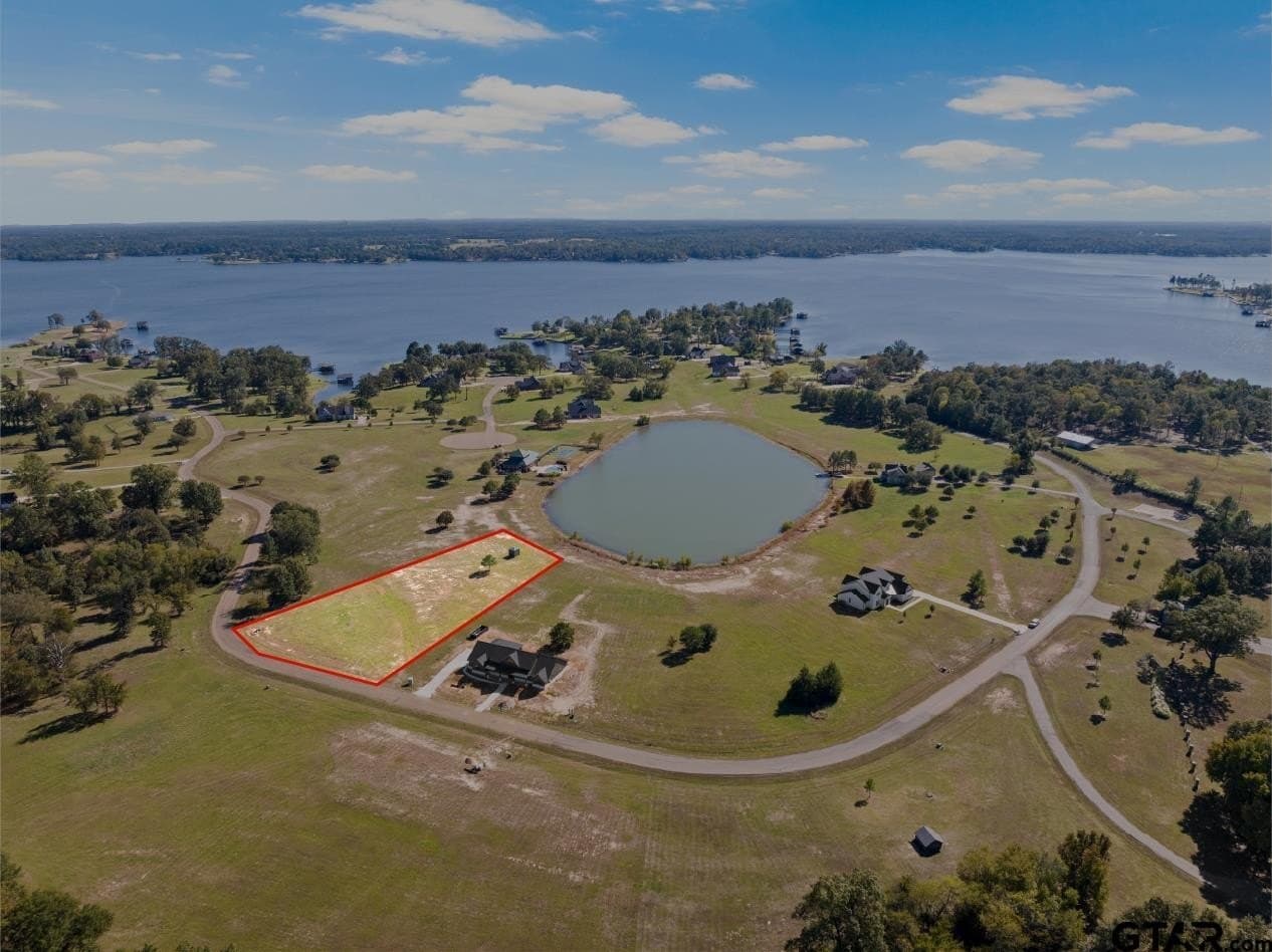 1.08 acres in Titus County gallery image 3