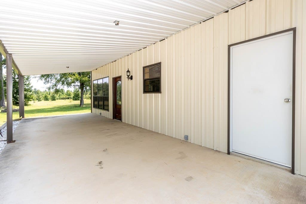 10 acres in ANDERSON County gallery image 4