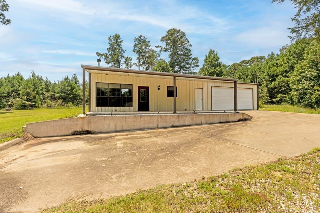 10 acres in ANDERSON County gallery image 3