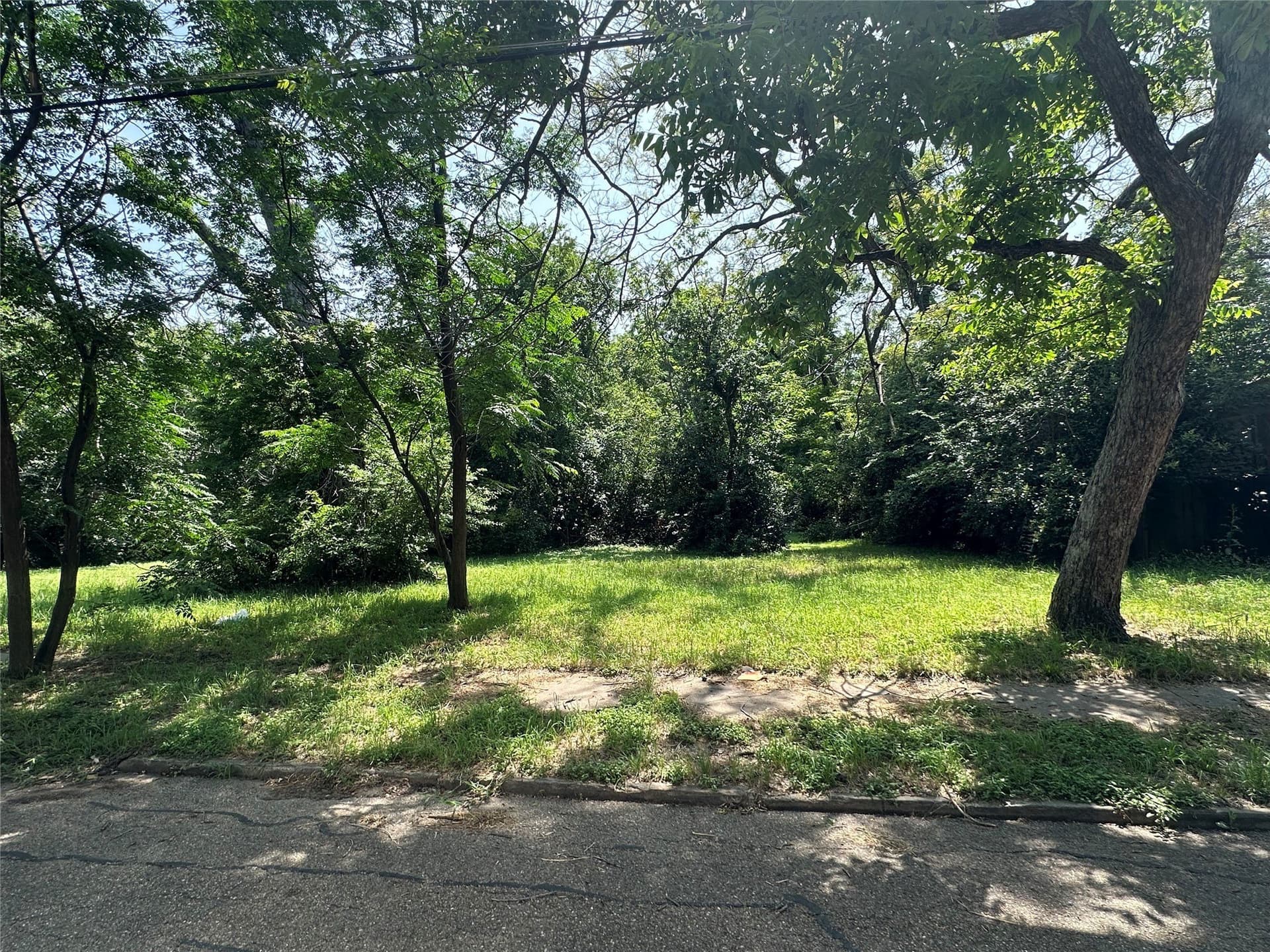 0.16 acres in McLennan County