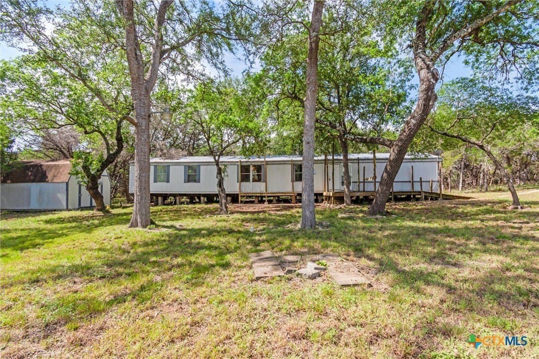 5 acres in Hays County - photo 7