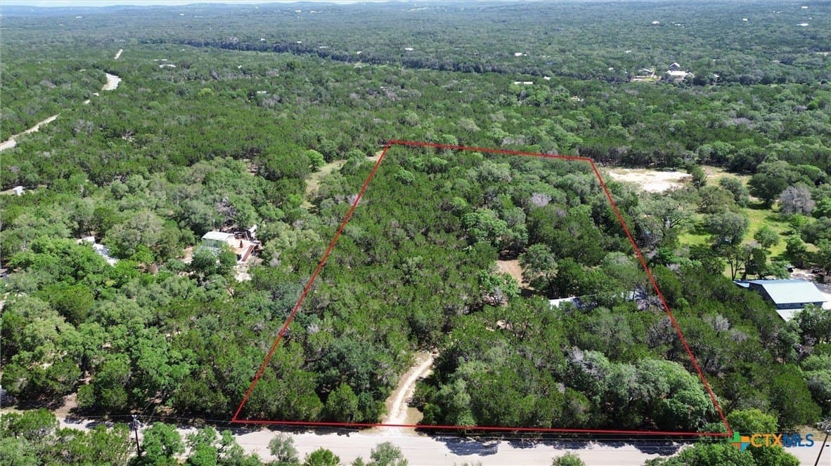 5 acres in Hays County