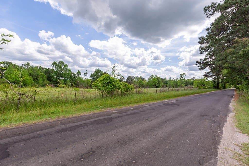 11.64 acres in Texas County gallery image 2