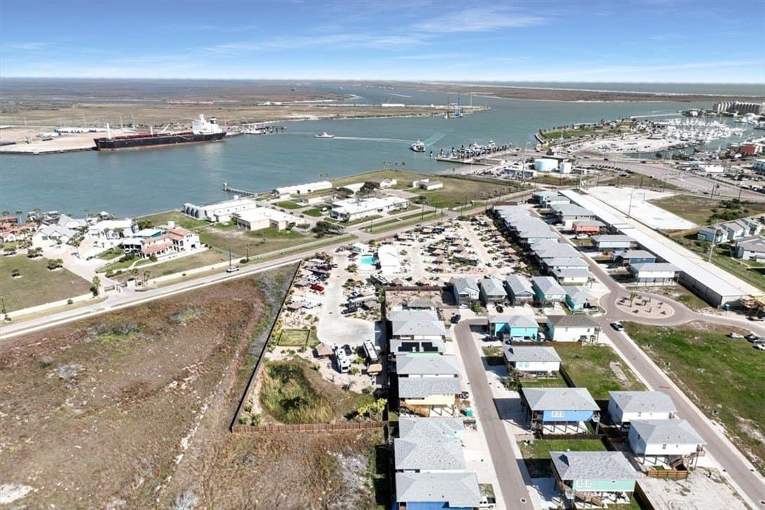 0.04 acres in Nueces County - photo 15