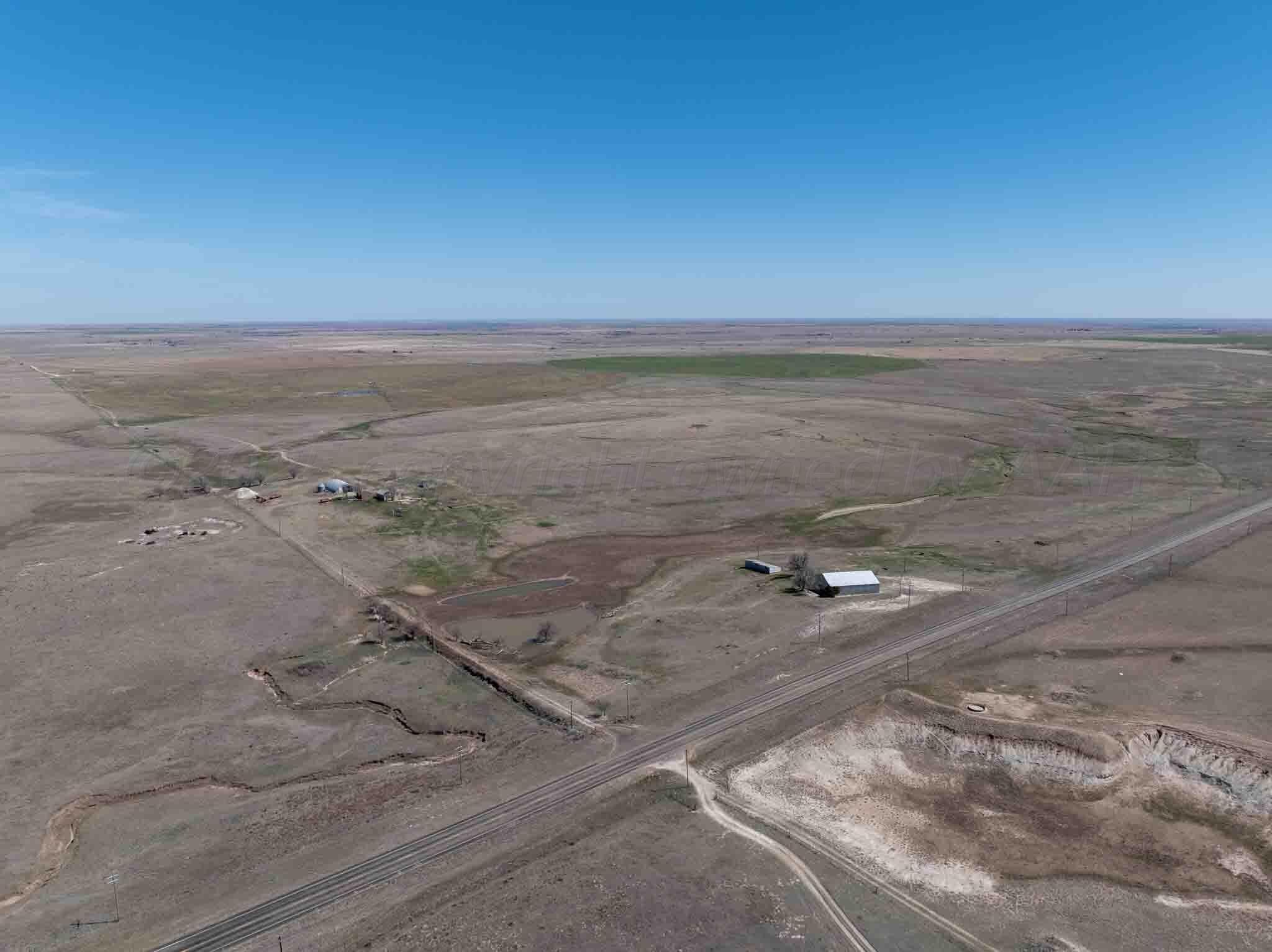 813 acres in Lipscomb County - photo 35