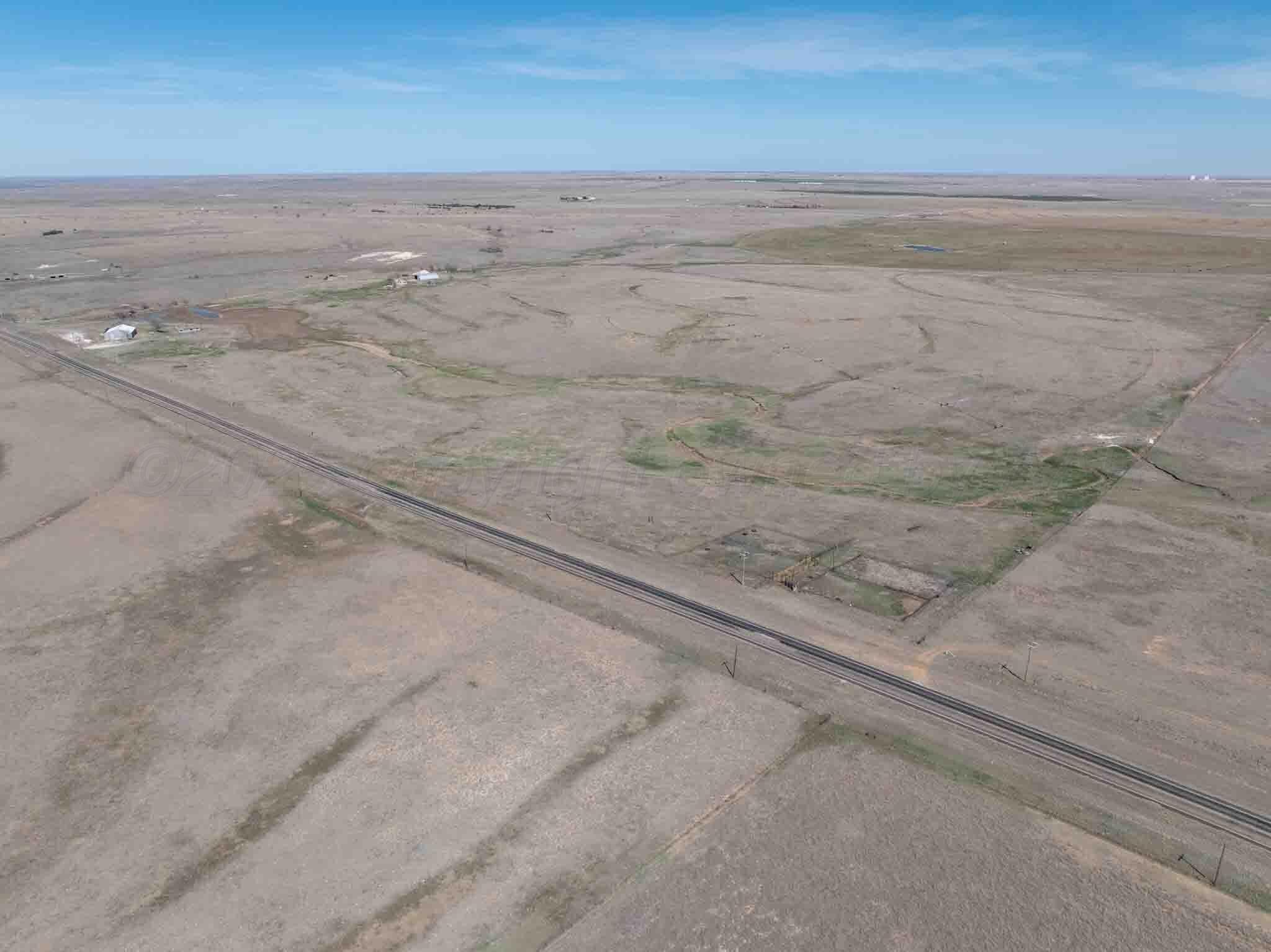 813 acres in Lipscomb County - photo 22