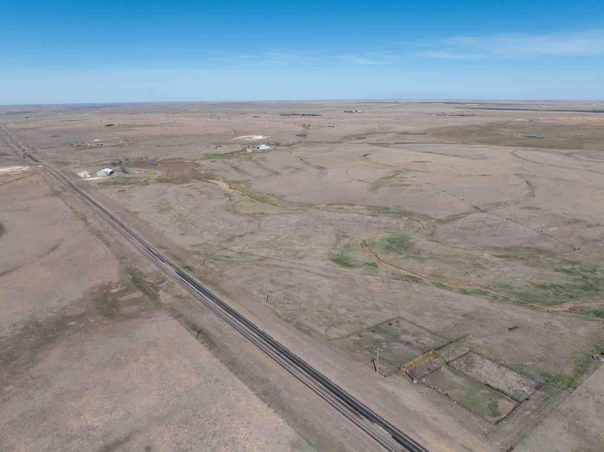813 acres in Lipscomb County - photo 42