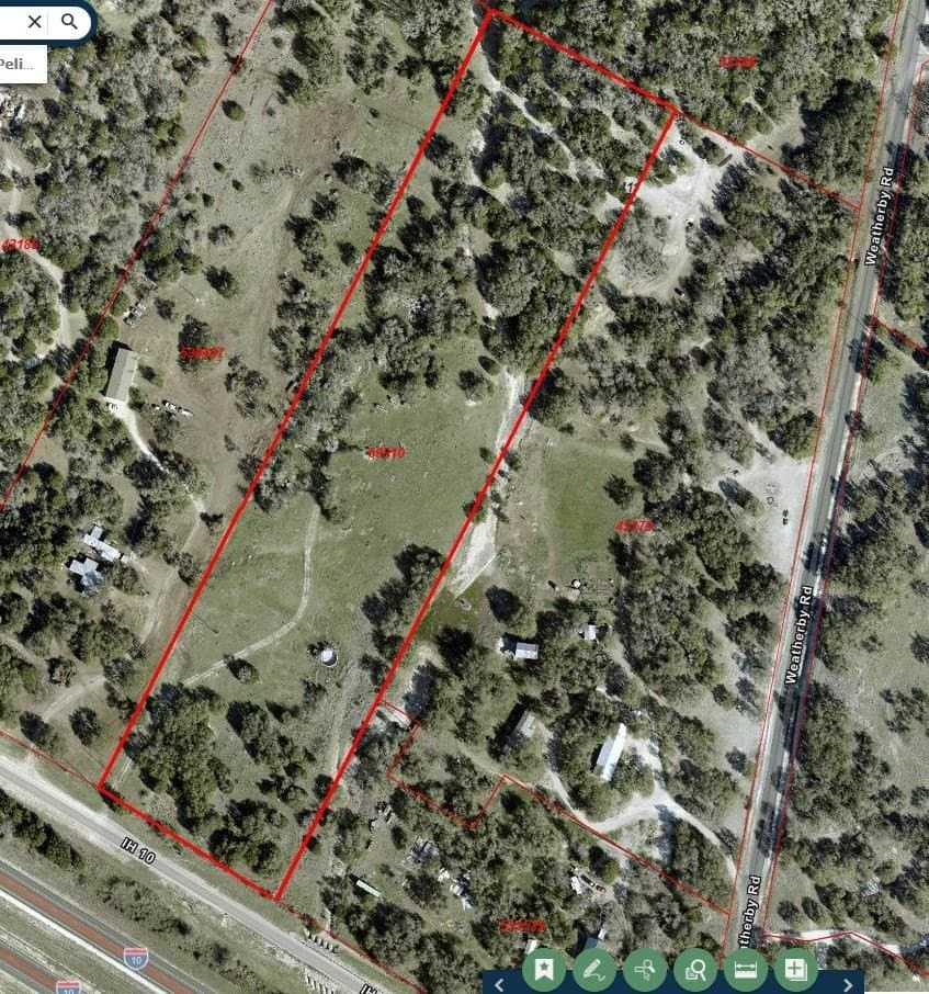 10 acres in Kerr County gallery image 2