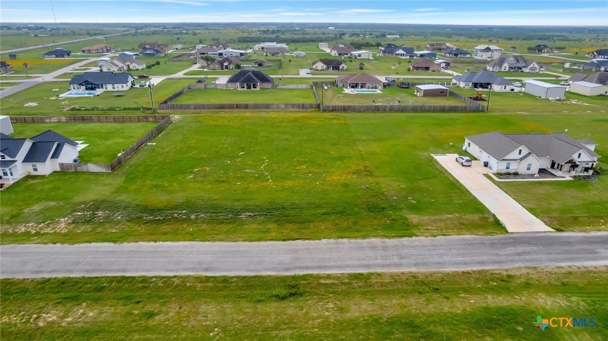 1.01 acres in Victoria County gallery image 4