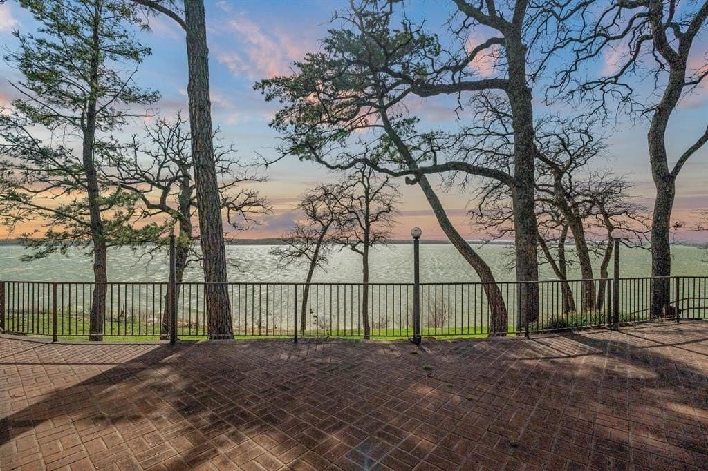 1.41 acres in Denton County gallery image 3