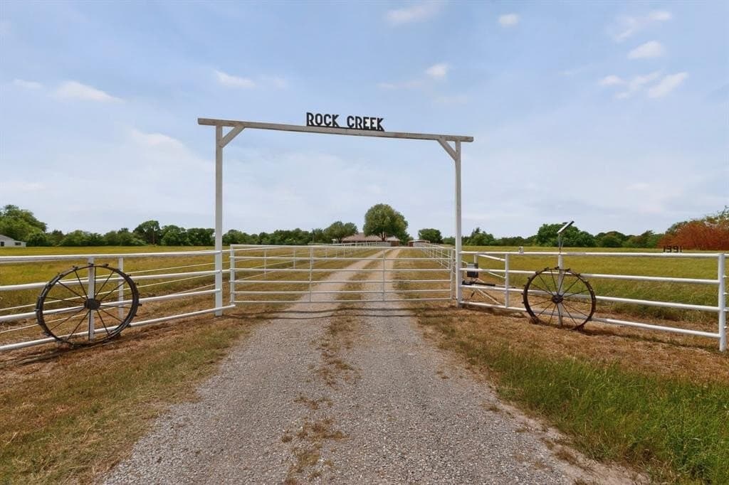 30.34 acres in Hunt County
