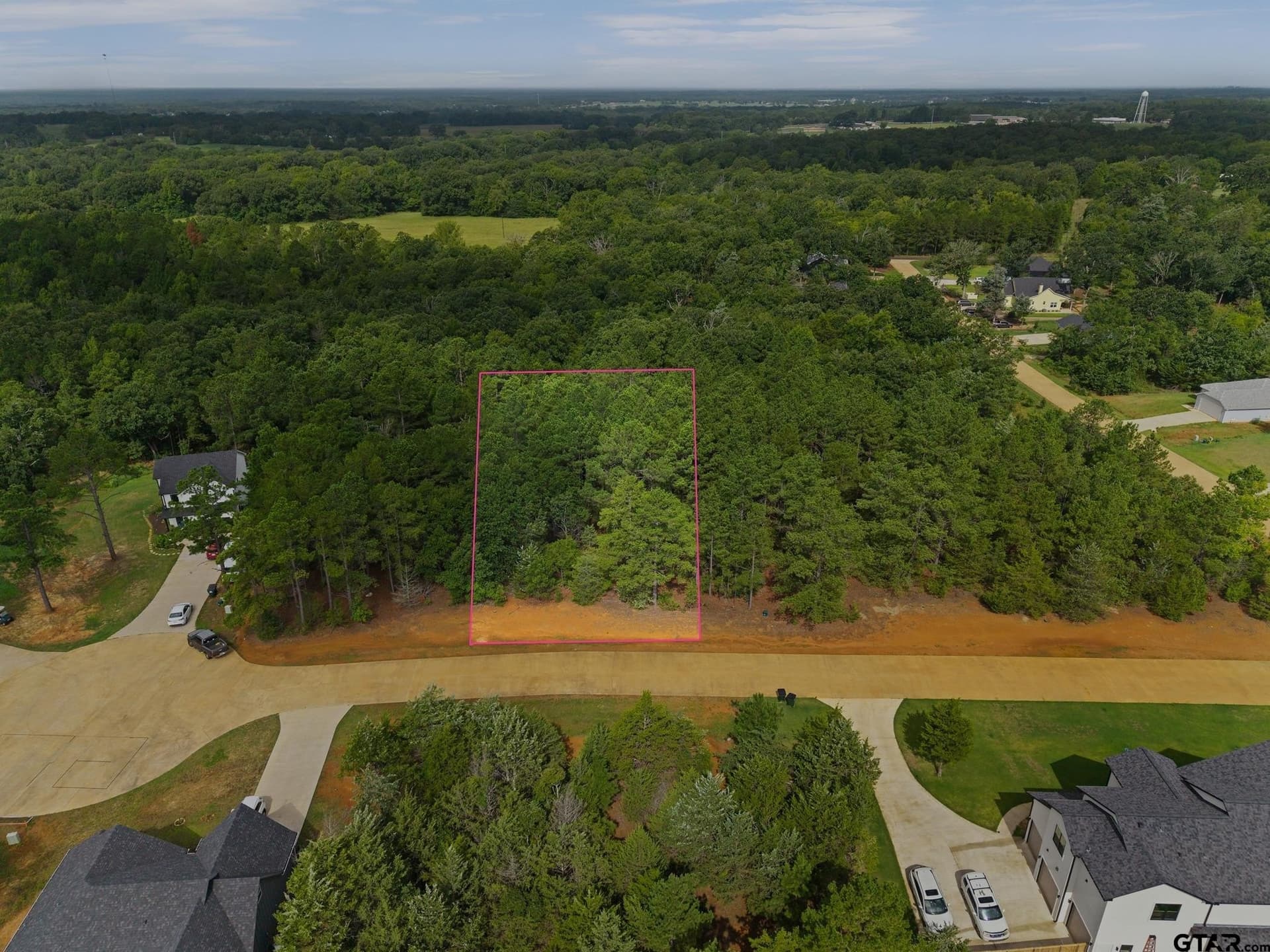 0.5 acres in Smith County - photo 4