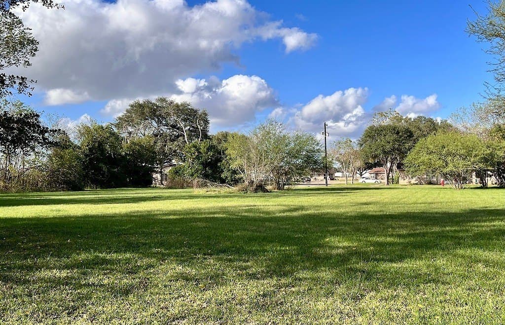 1.51 acres in Wharton County gallery image 3