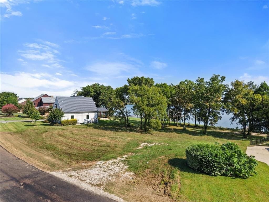 0.64 acres in Navarro County gallery image 3