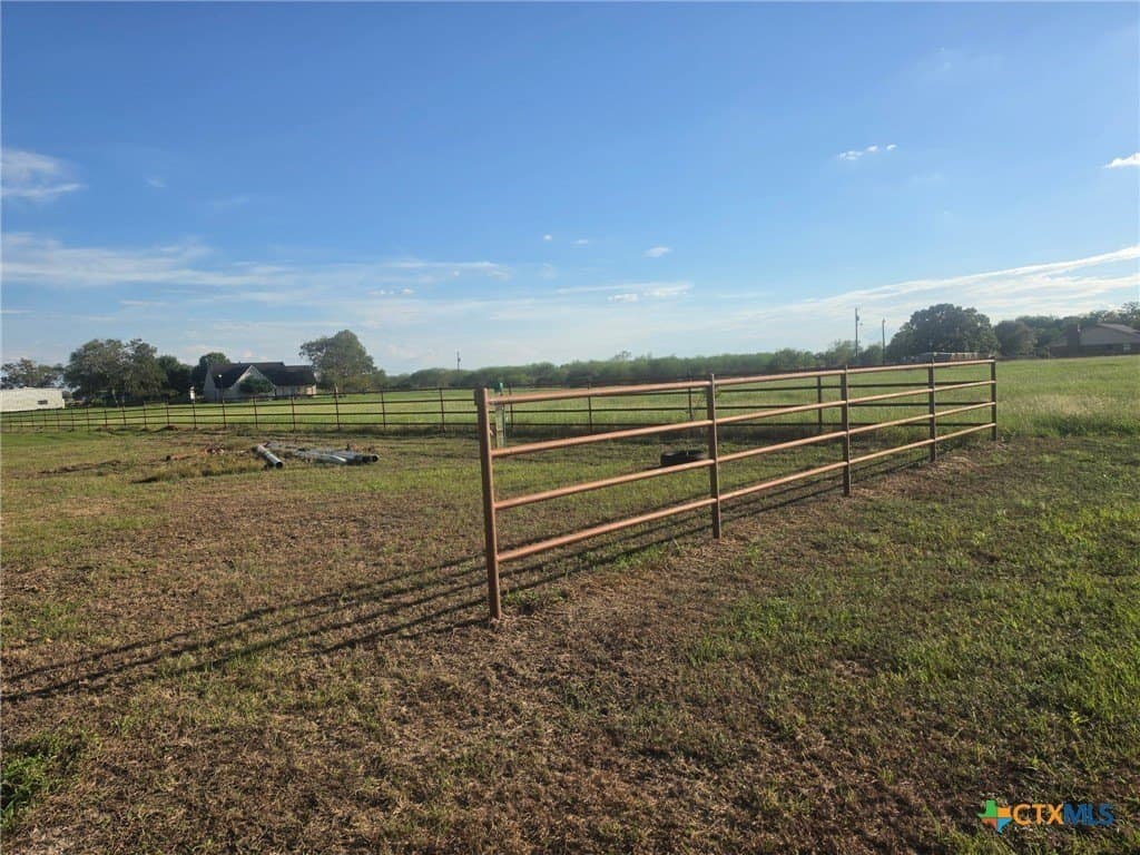 8.23 acres in Victoria County - photo 3