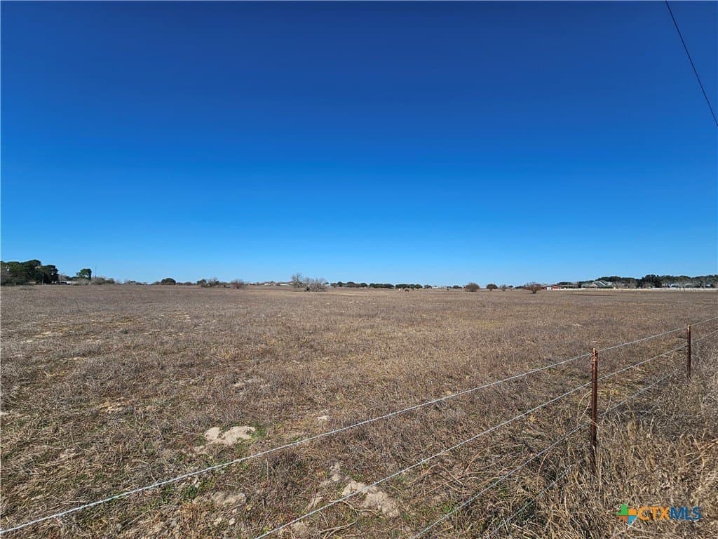 3 acres in Victoria County - photo 6