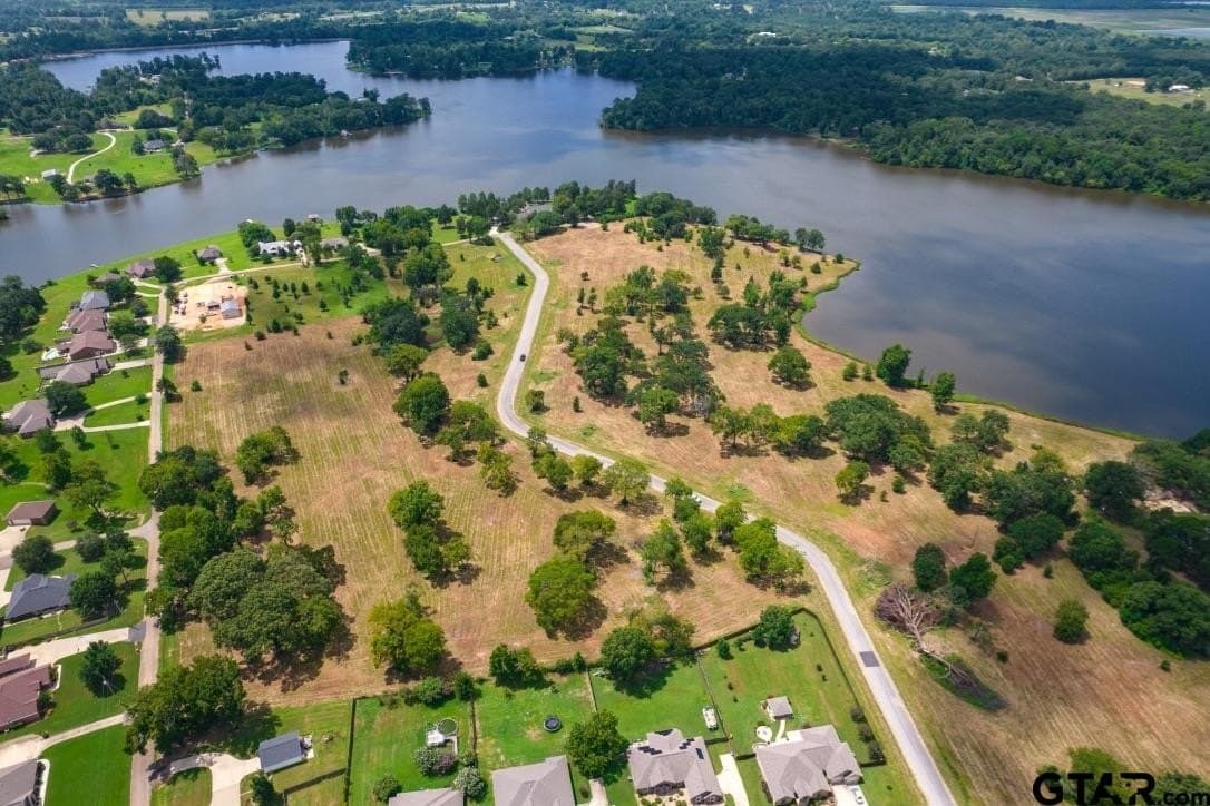 2.8 acres in Titus County gallery image 2