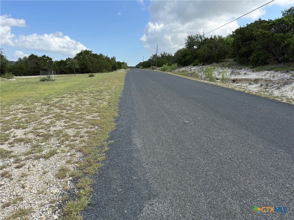 1.04 acres in Comal County - photo 7