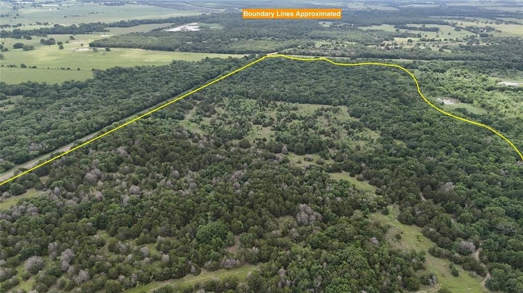 125.75 acres in Navarro County