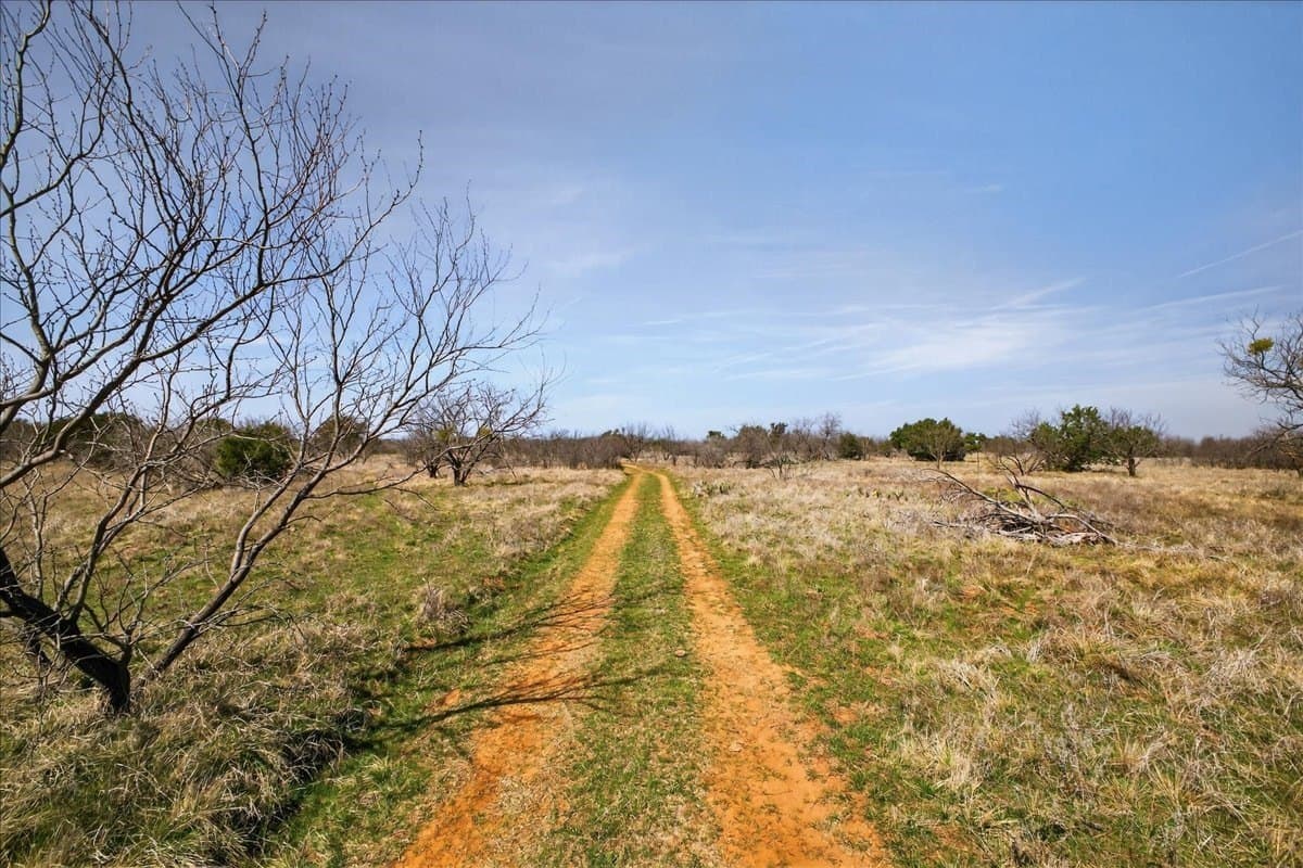731.69 acres in Palo Pinto County - photo 12