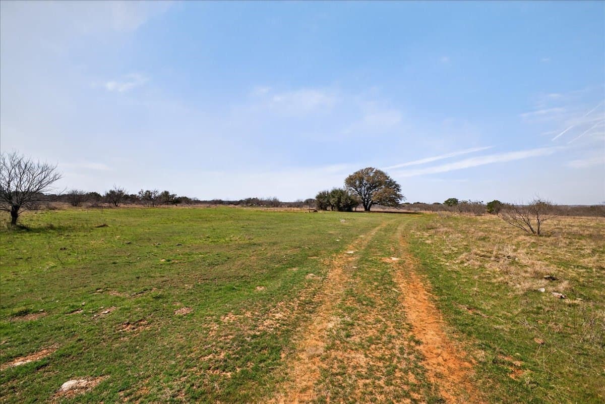731.69 acres in Palo Pinto County - photo 16