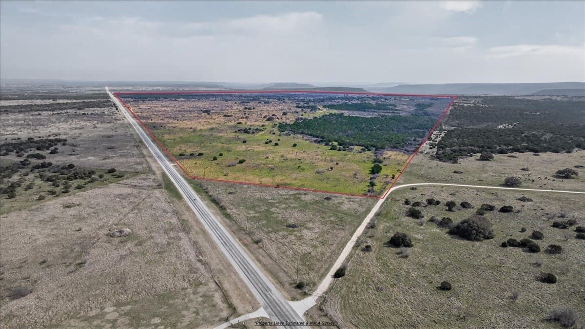 731.69 acres in Palo Pinto County - photo 3