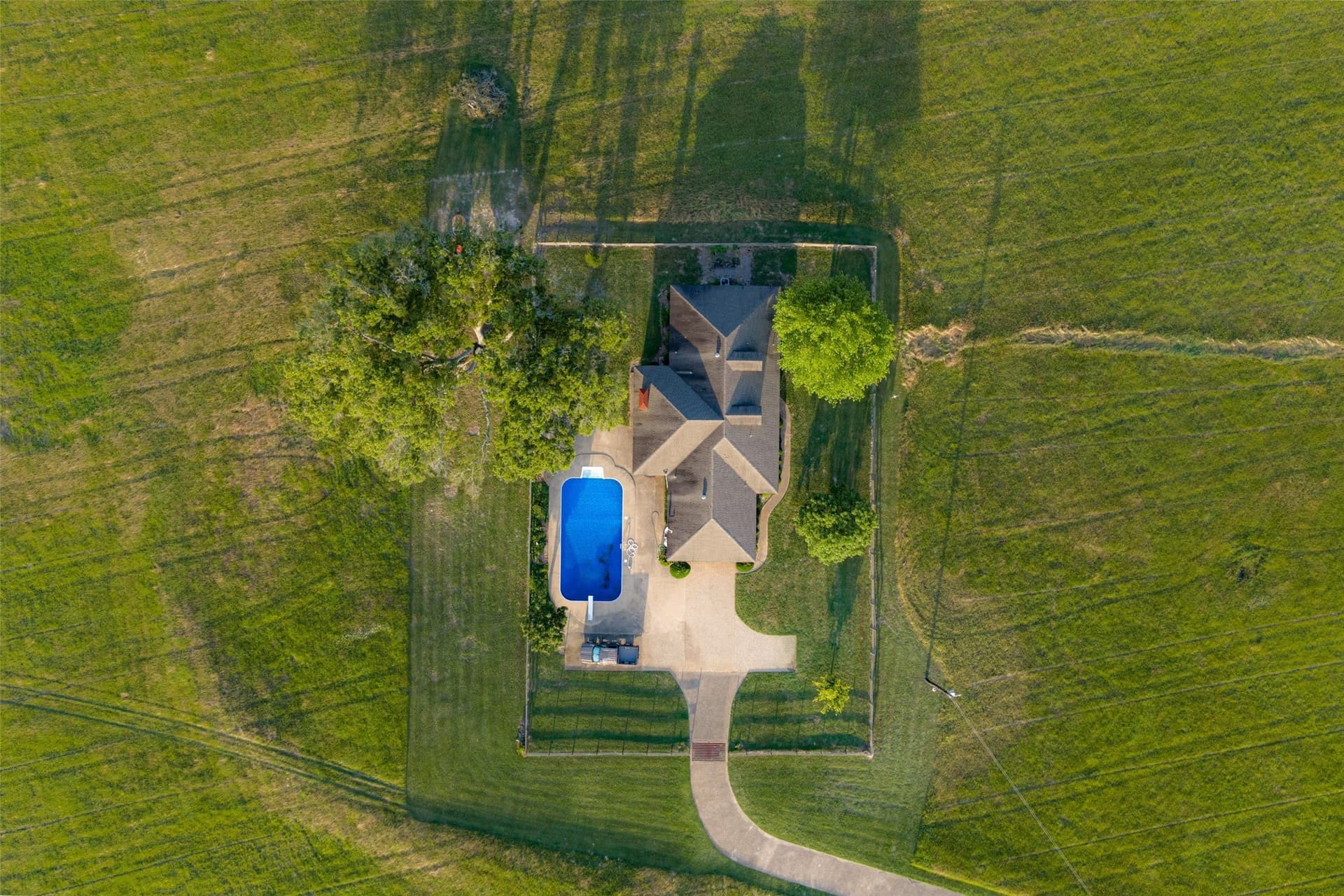 140 acres in Henderson County - photo 10