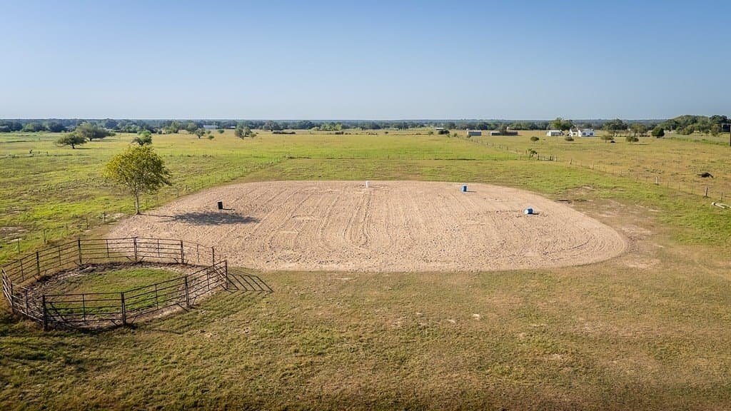 11.45 acres in Lavaca County - photo 4