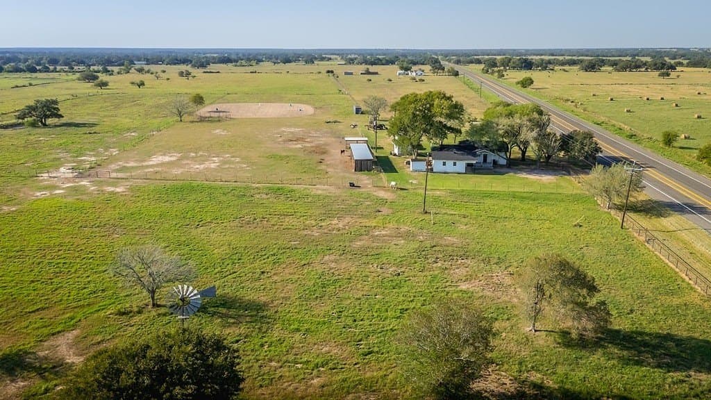 11.45 acres in Lavaca County - photo 6