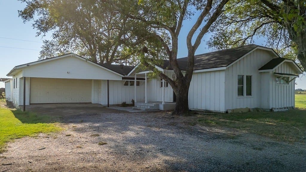 11.45 acres in Lavaca County - photo 7