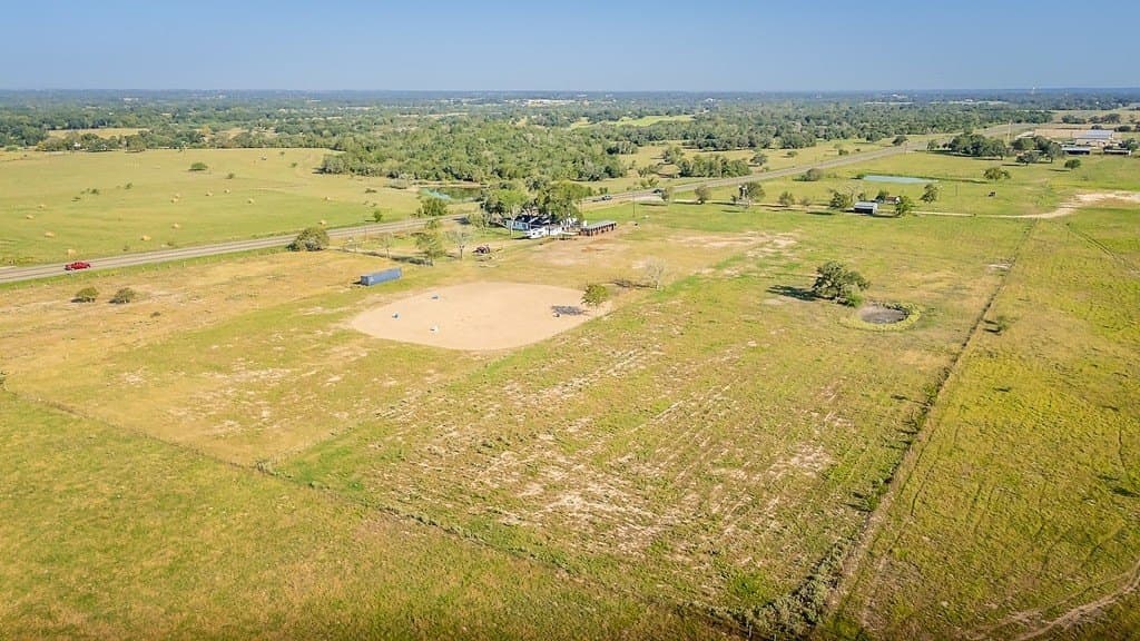 11.45 acres in Lavaca County - photo 2