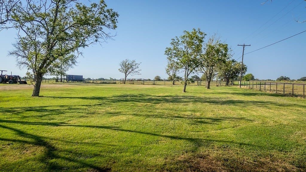 11.45 acres in Lavaca County - photo 9