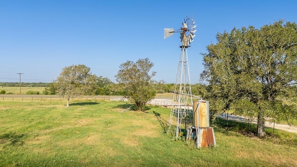 11.45 acres in Lavaca County - photo 30