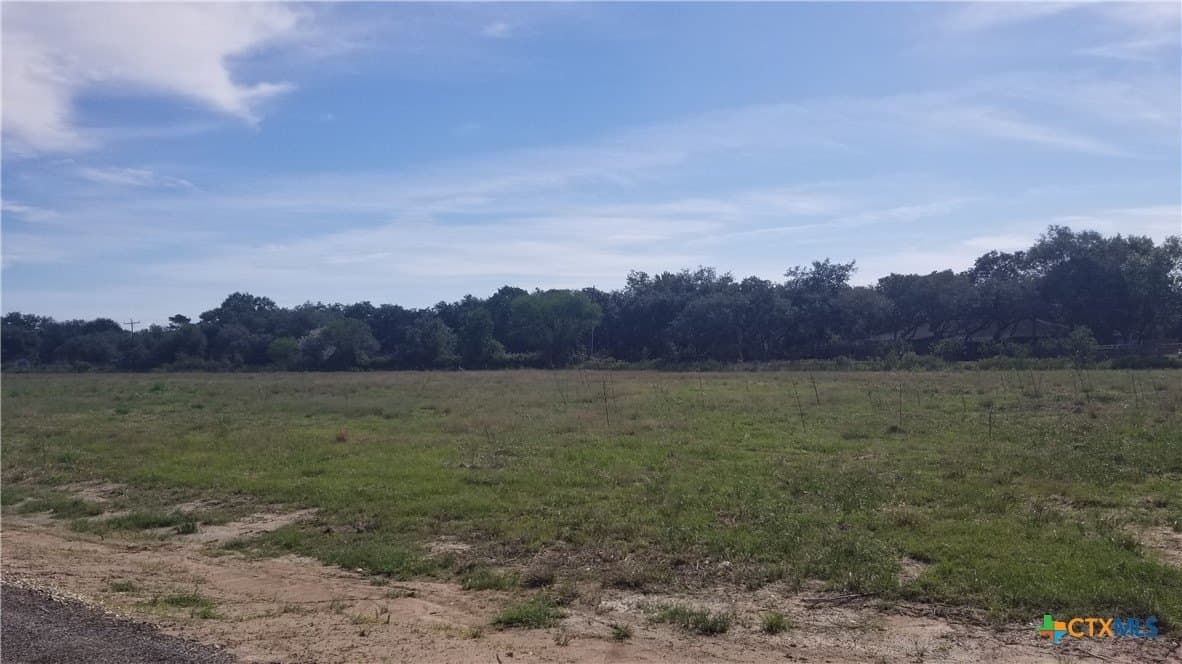 1.69 acres in Victoria County - photo 6